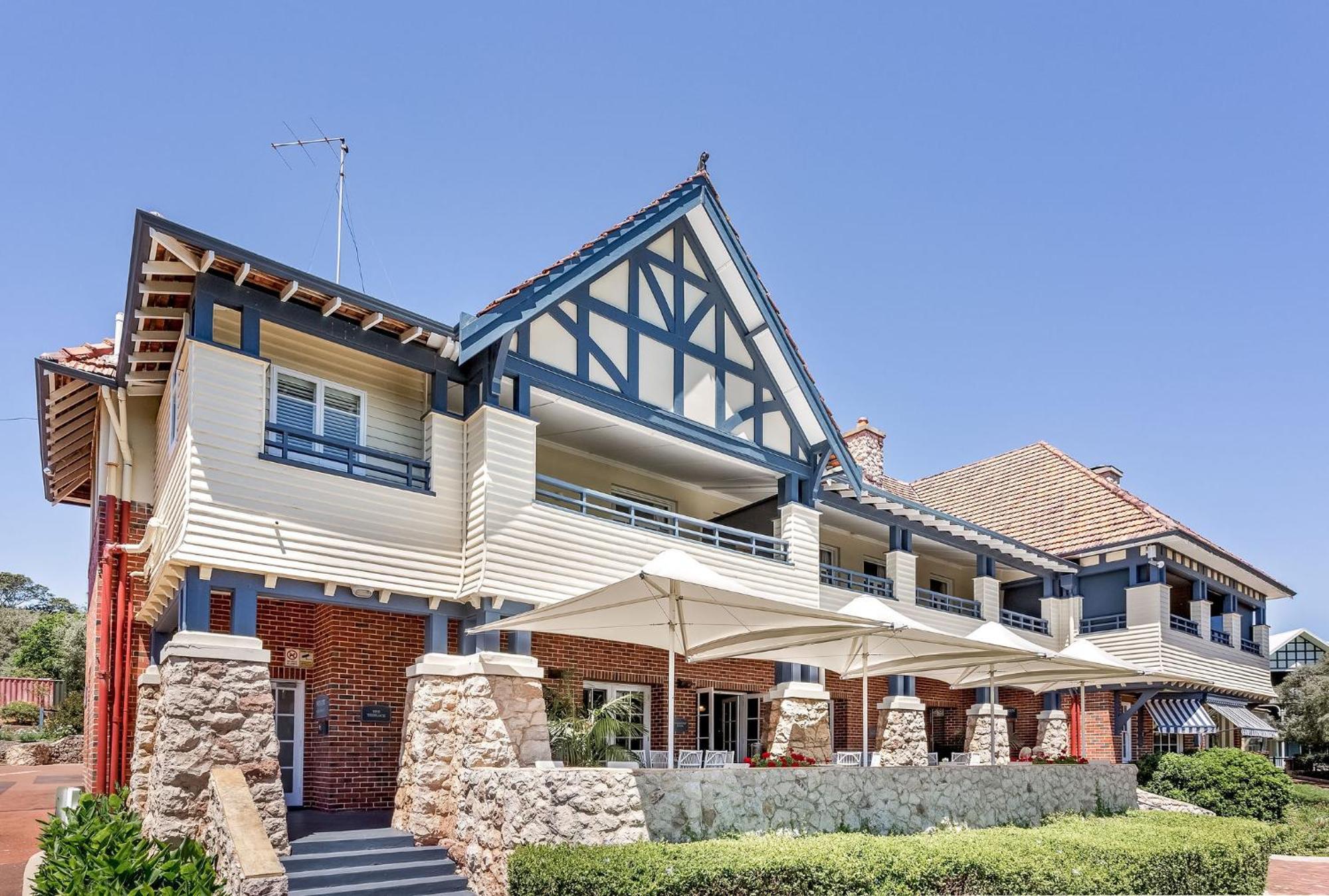 Caves House Hotel & Apartments Ялингъп Екстериор снимка
