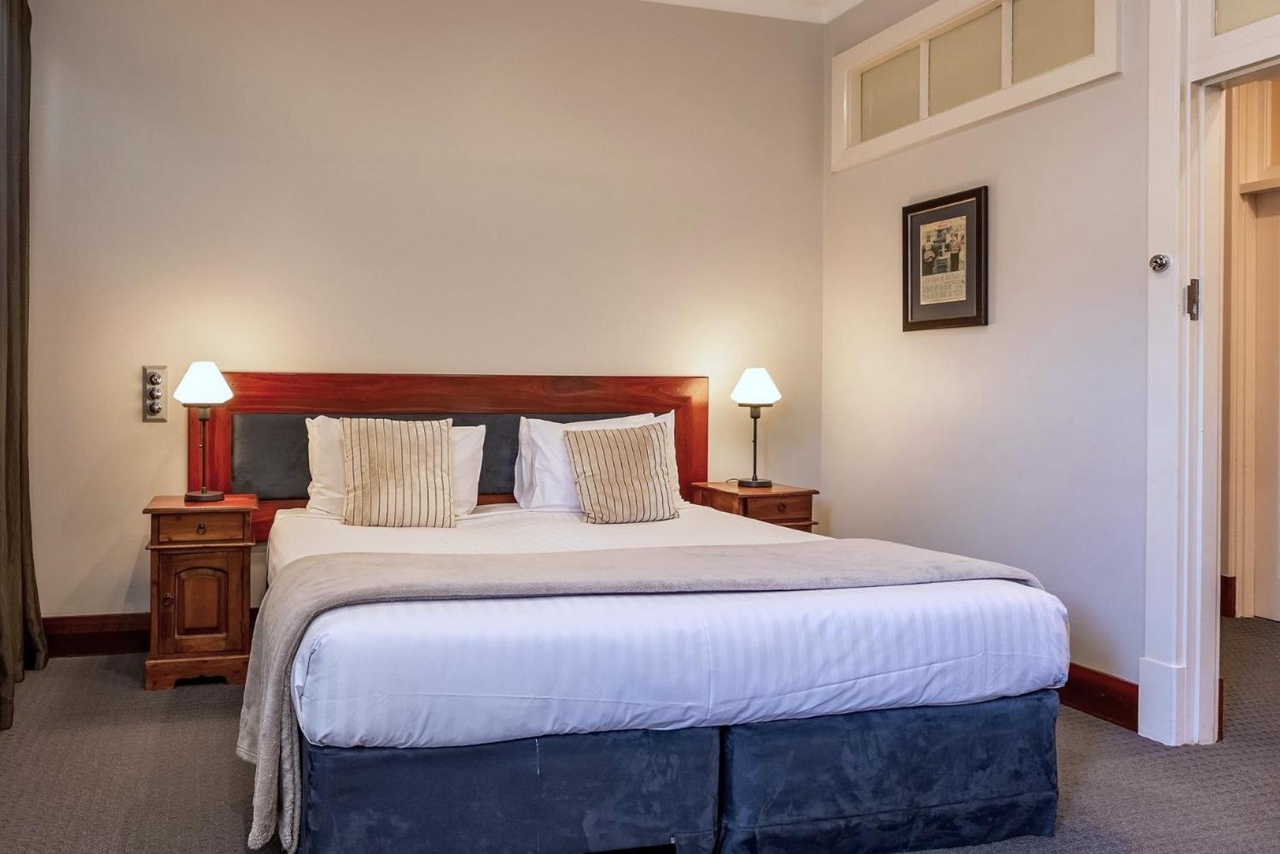 Caves House Hotel & Apartments Ялингъп Екстериор снимка