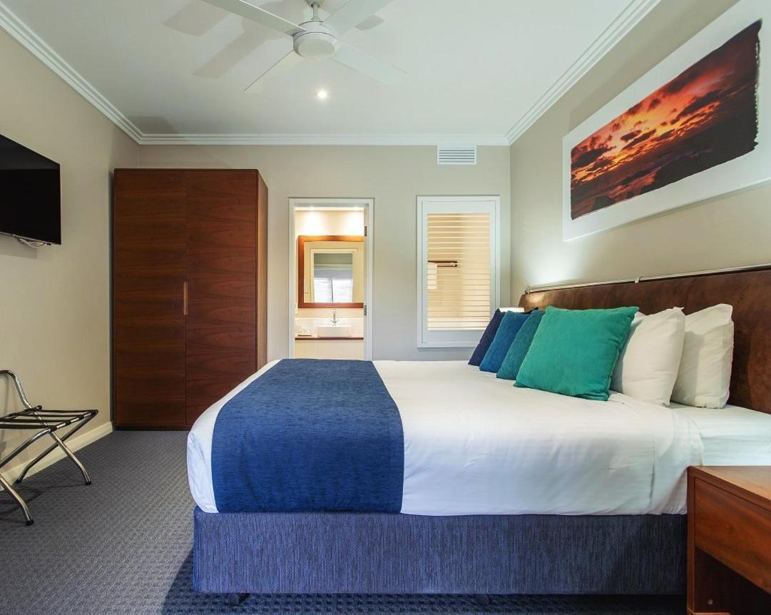 Caves House Hotel & Apartments Ялингъп Екстериор снимка