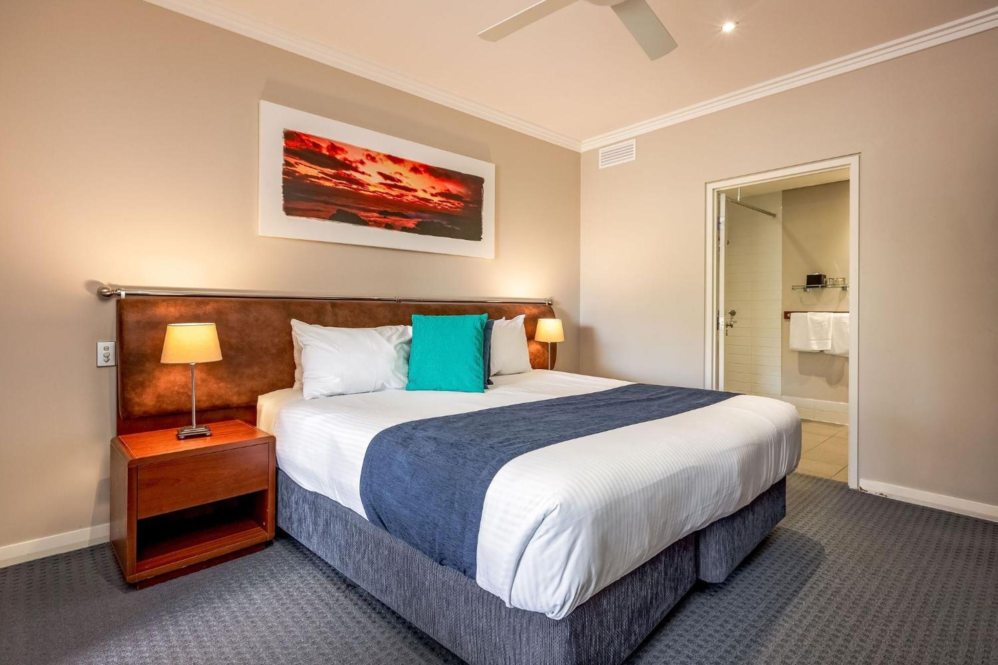 Caves House Hotel & Apartments Ялингъп Екстериор снимка