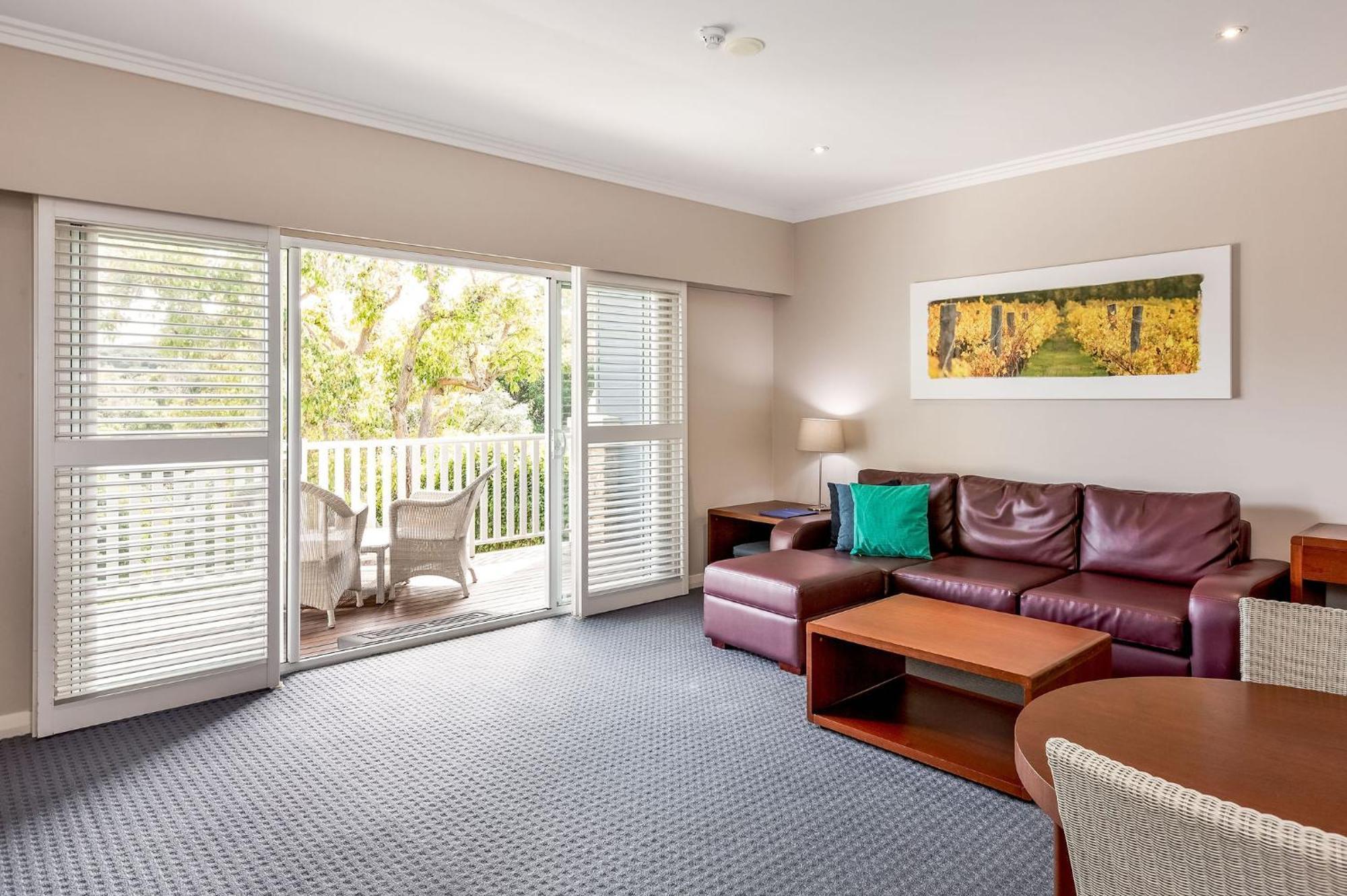 Caves House Hotel & Apartments Ялингъп Екстериор снимка