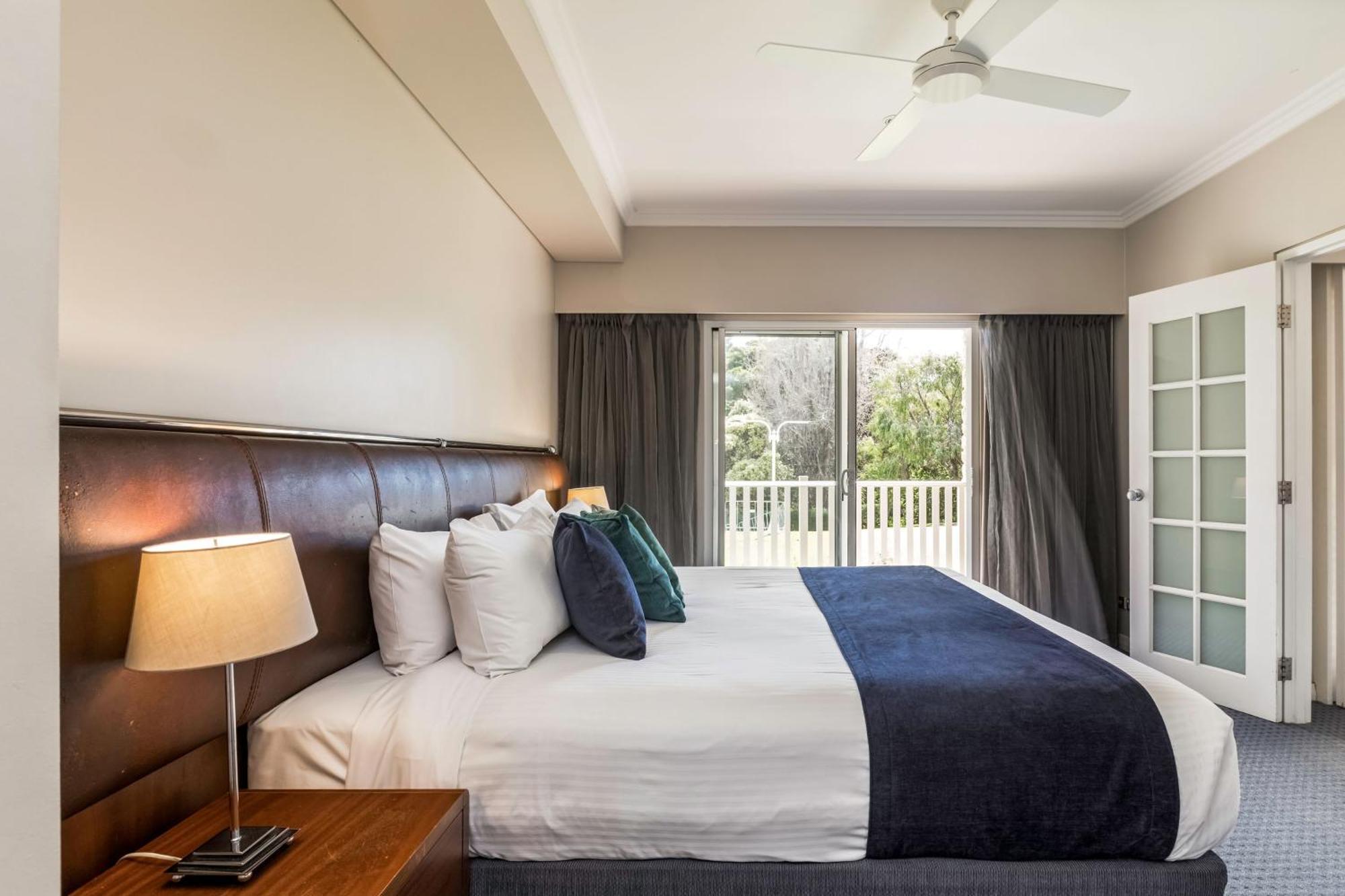 Caves House Hotel & Apartments Ялингъп Екстериор снимка