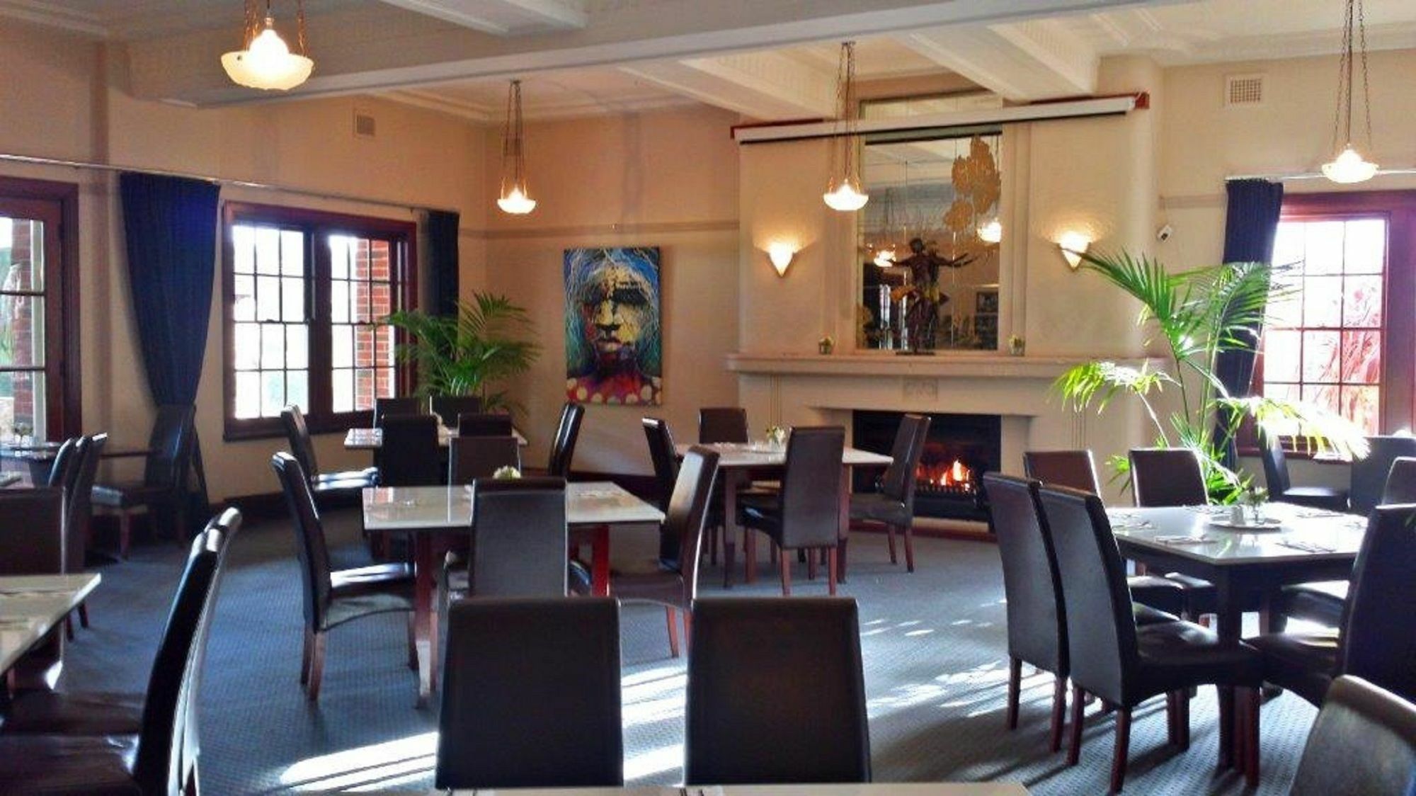 Caves House Hotel & Apartments Ялингъп Екстериор снимка