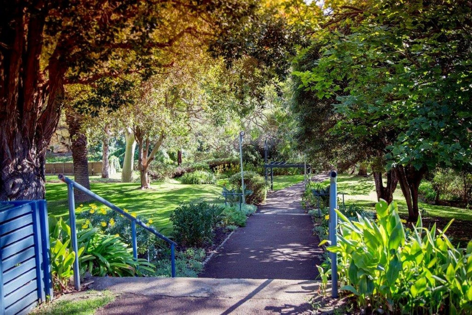 Caves House Hotel & Apartments Ялингъп Екстериор снимка