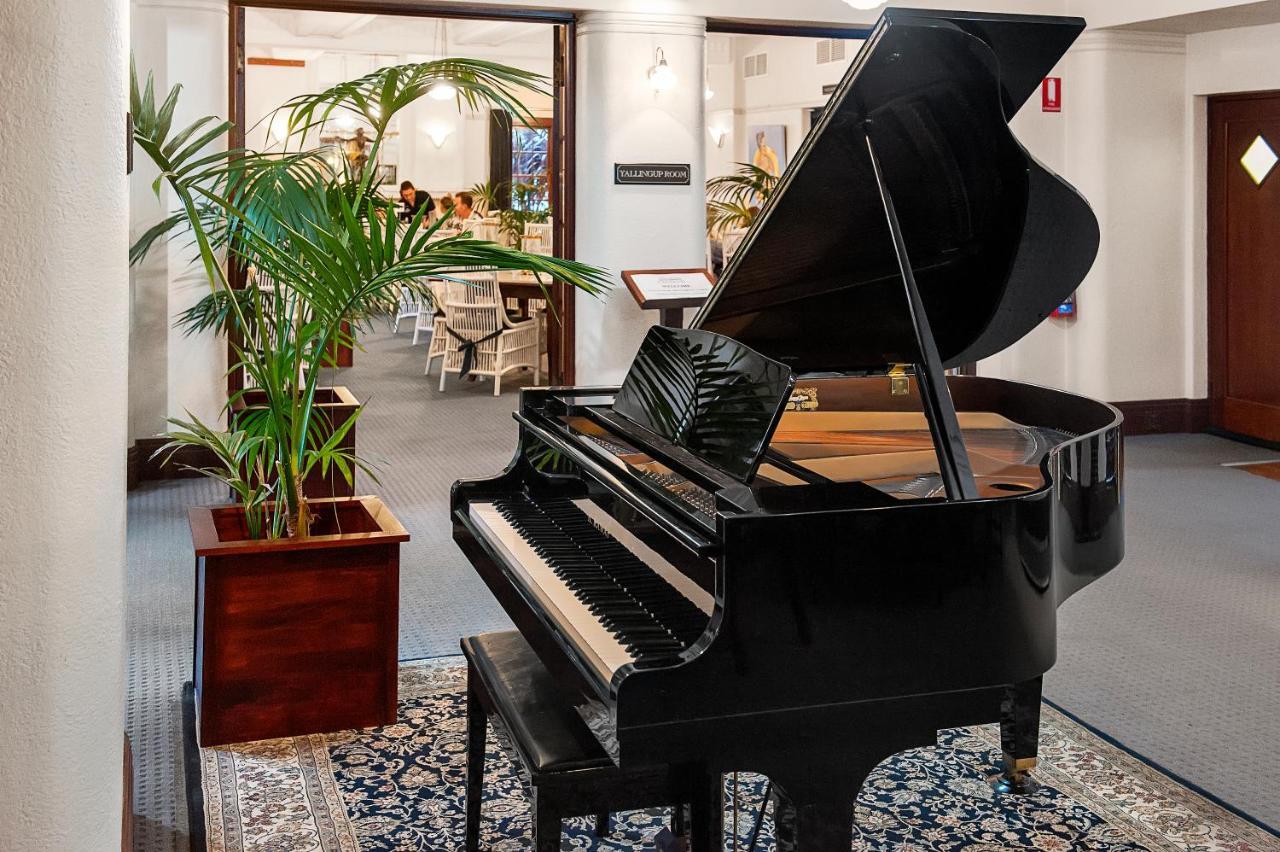 Caves House Hotel & Apartments Ялингъп Екстериор снимка